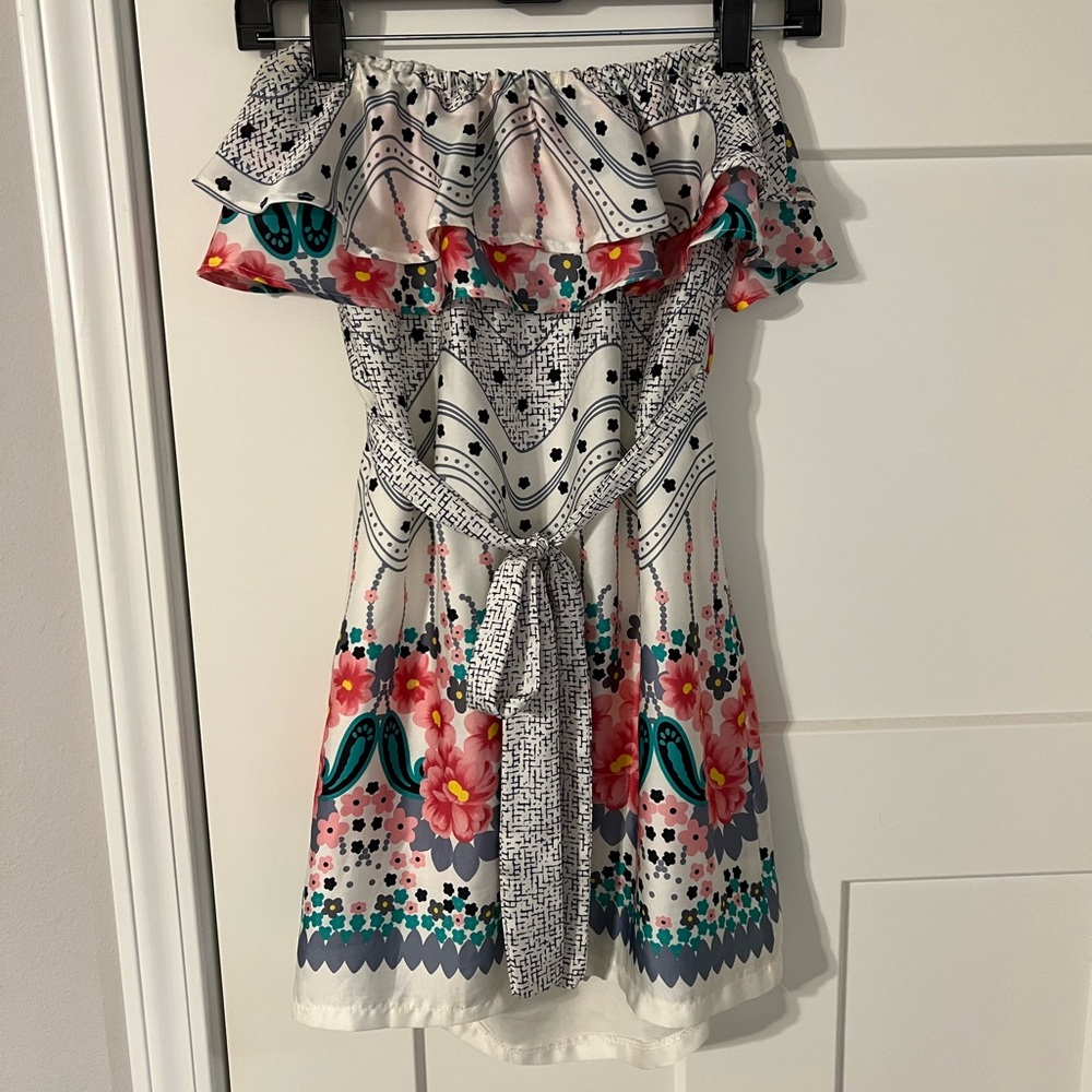 Floral strapless floral Dress